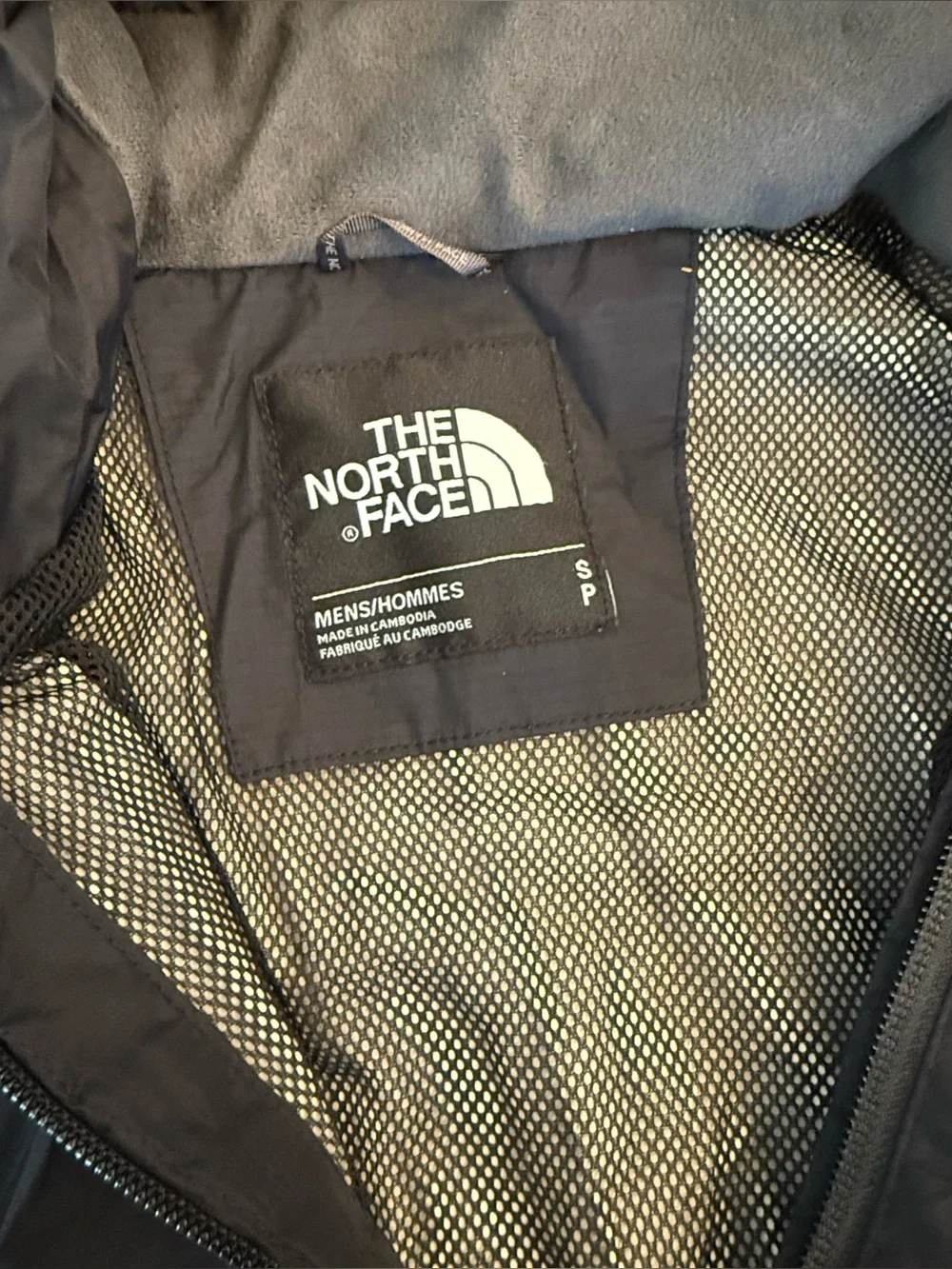 The North Face Men’s rain jacket Sz S Full Zip Hooded Outdoor Preowned